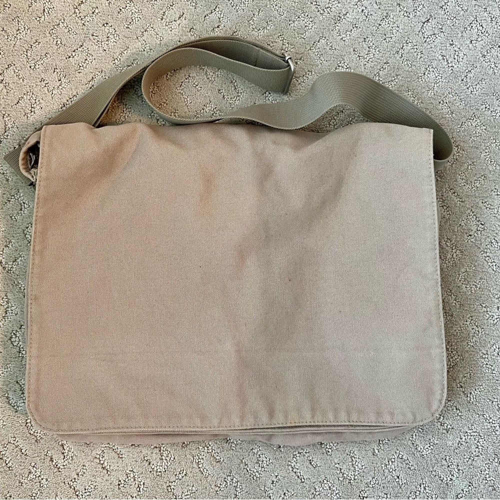 GAP Tan Messenger Bag with Adjustable Strap and Canvas Material